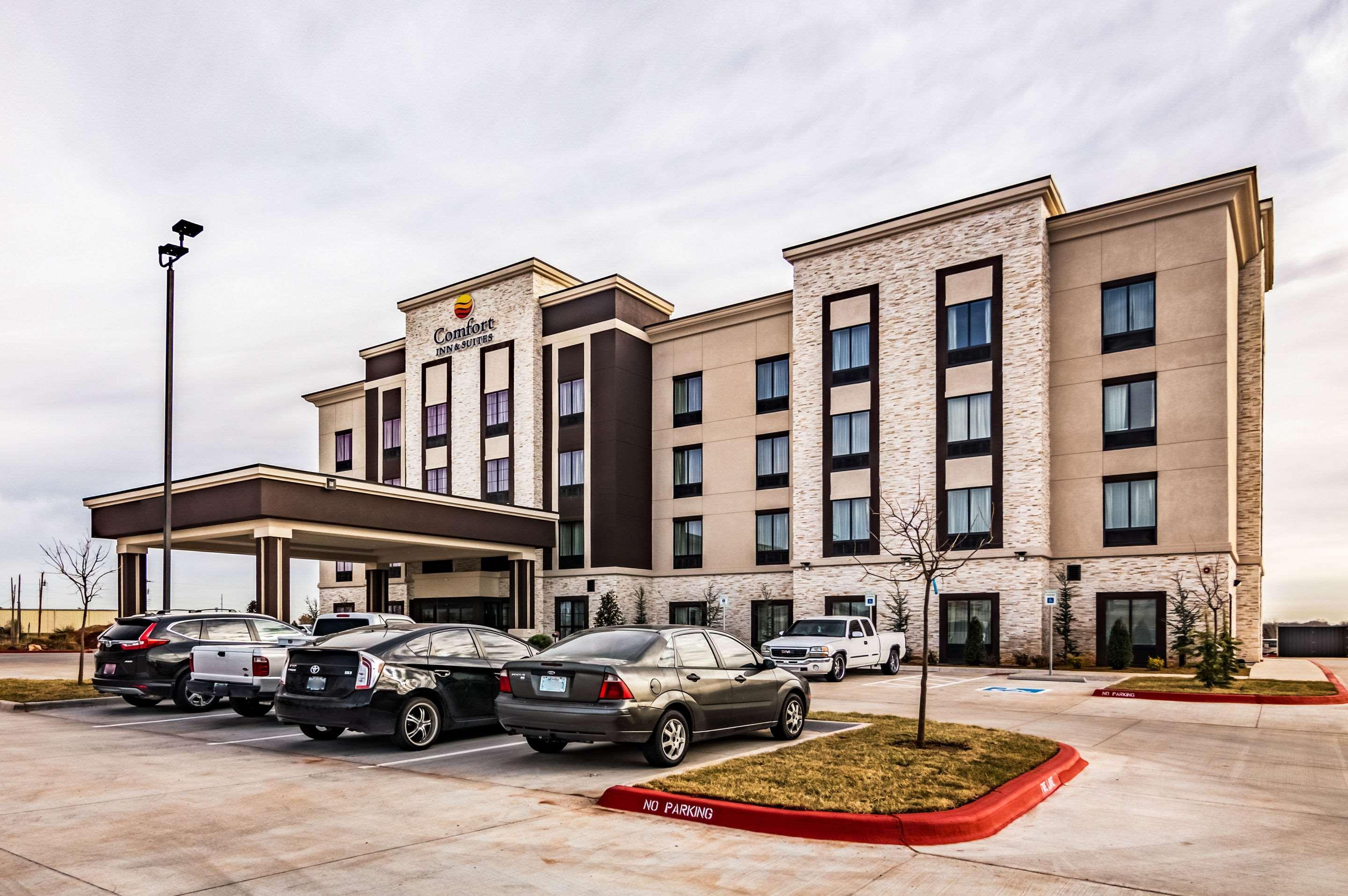 Comfort Inn & Suites Oklahoma City South I-35 Buitenkant foto