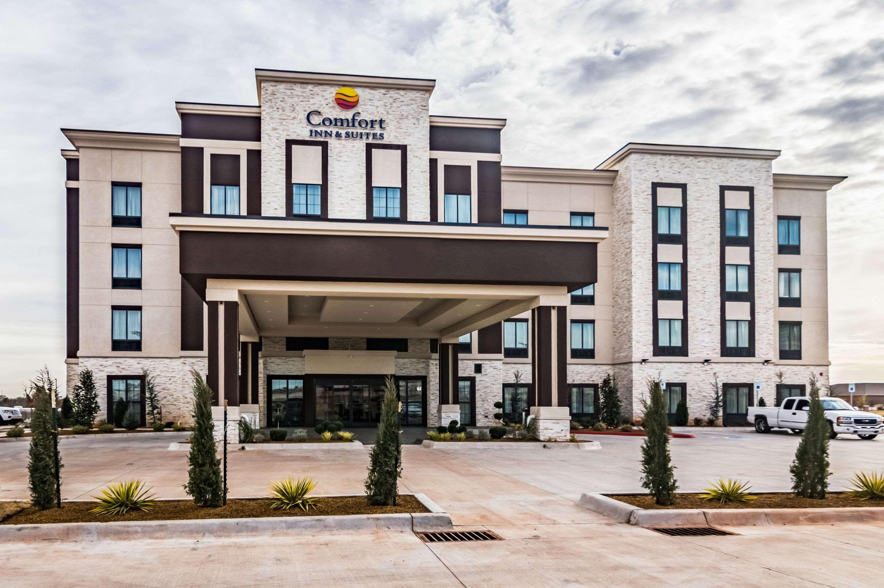 Comfort Inn & Suites Oklahoma City South I-35 Buitenkant foto
